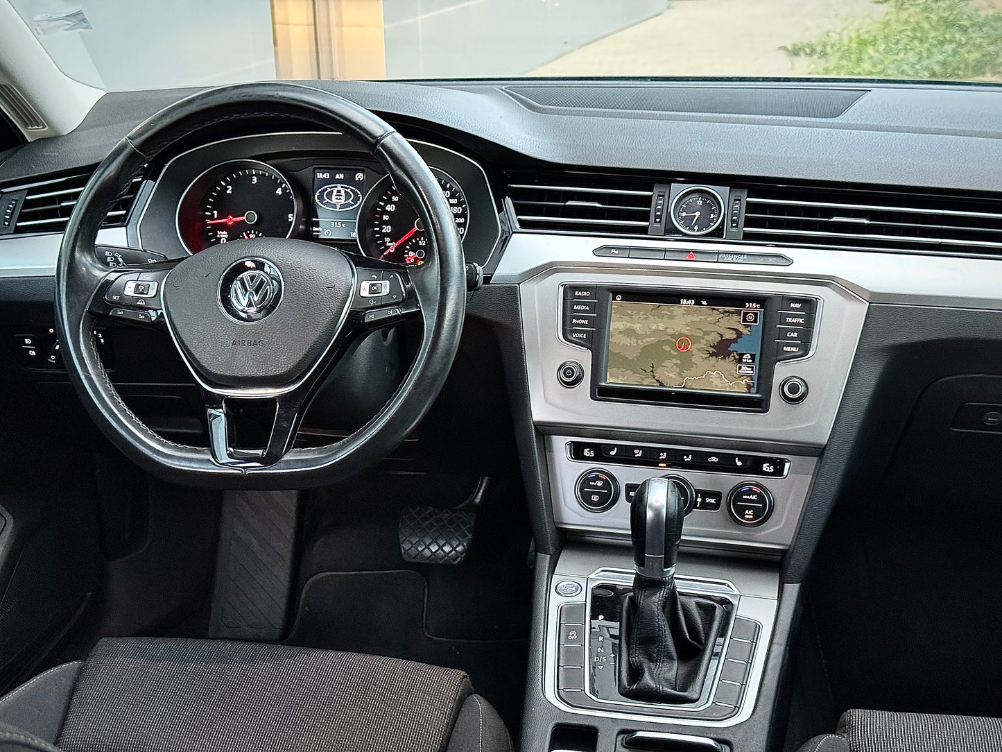 VW Passat 2.0TDI* DSG* DISTRONIC* МАСАЖ* ПОДГРЕВ