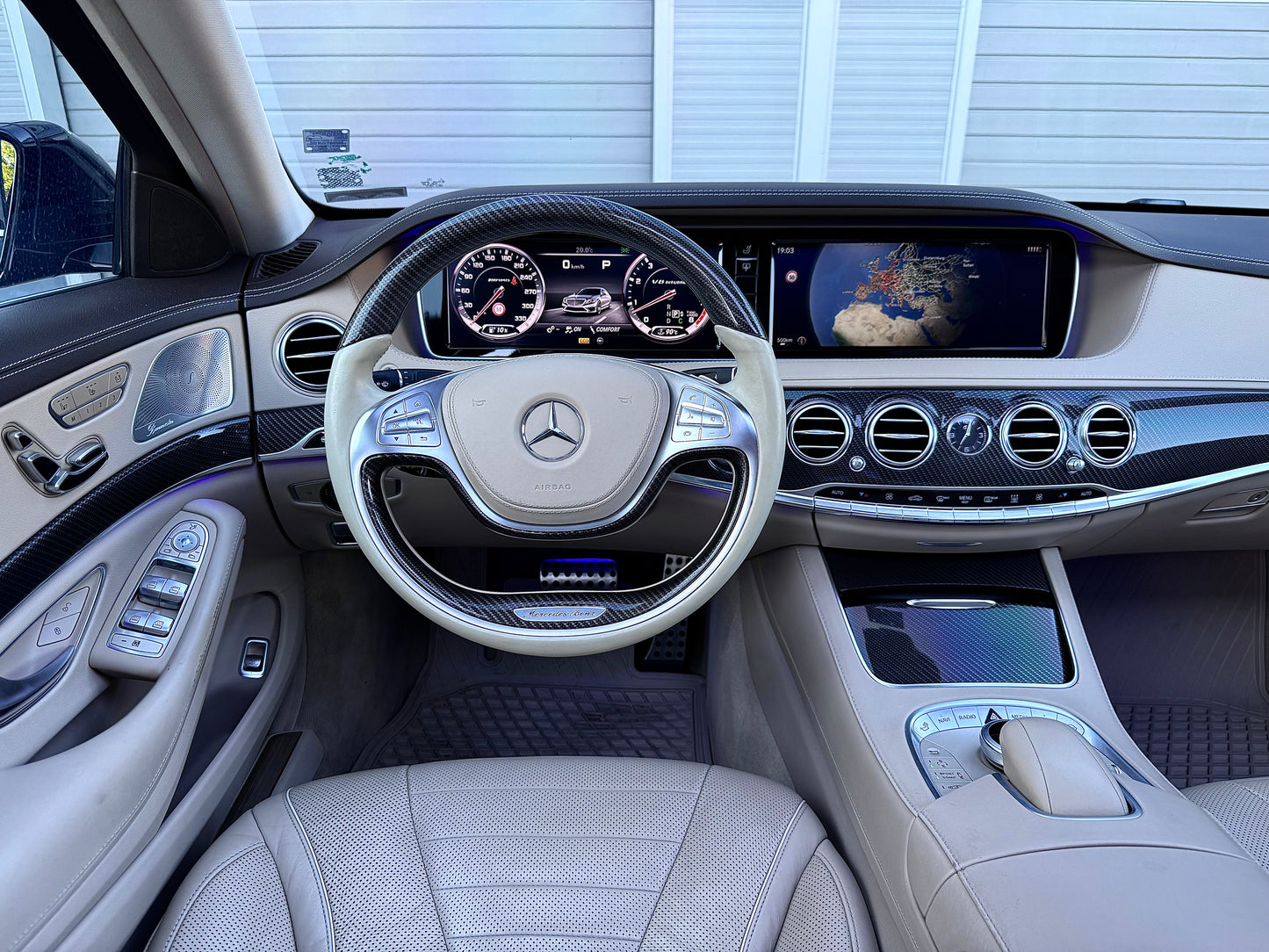 Mercedes-Benz S 500 AMG* PANO* DISTRONIC* BURMESTER* TV
