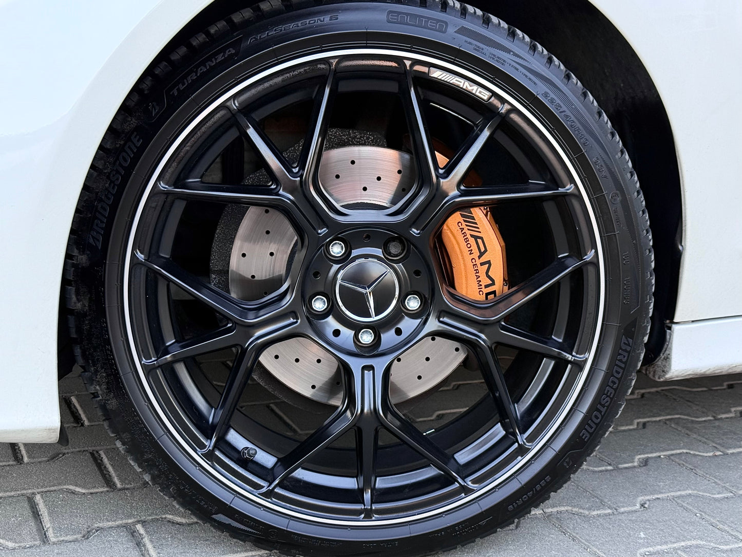Mercedes-Benz C 220 AMGLINE* DISTR* HEADUP* PANO* FULL* ЛИЗИНГ