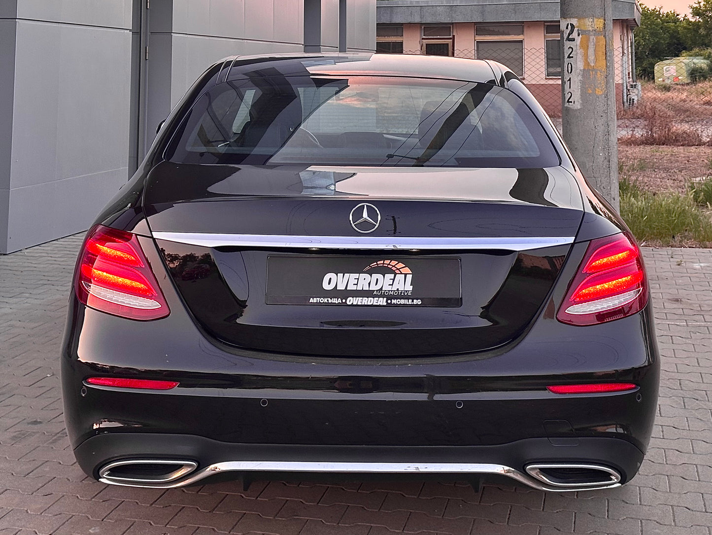 Mercedes-Benz E 220 AMG LINE* PANO* DIGITAL* ЛИЗИНГ