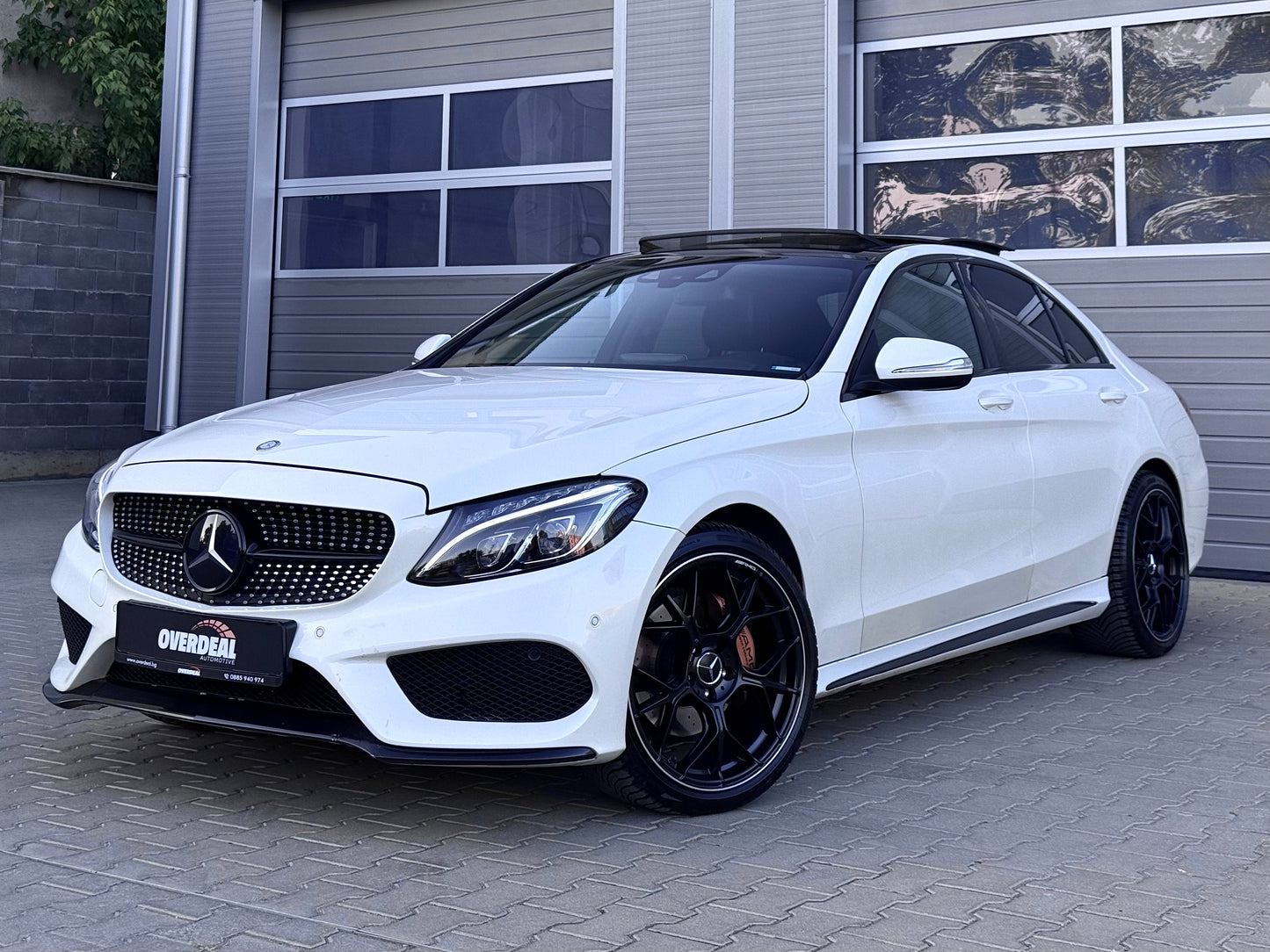 Mercedes-Benz C 220 AMGLINE* DISTR* HEADUP* PANO* FULL* ЛИЗИНГ