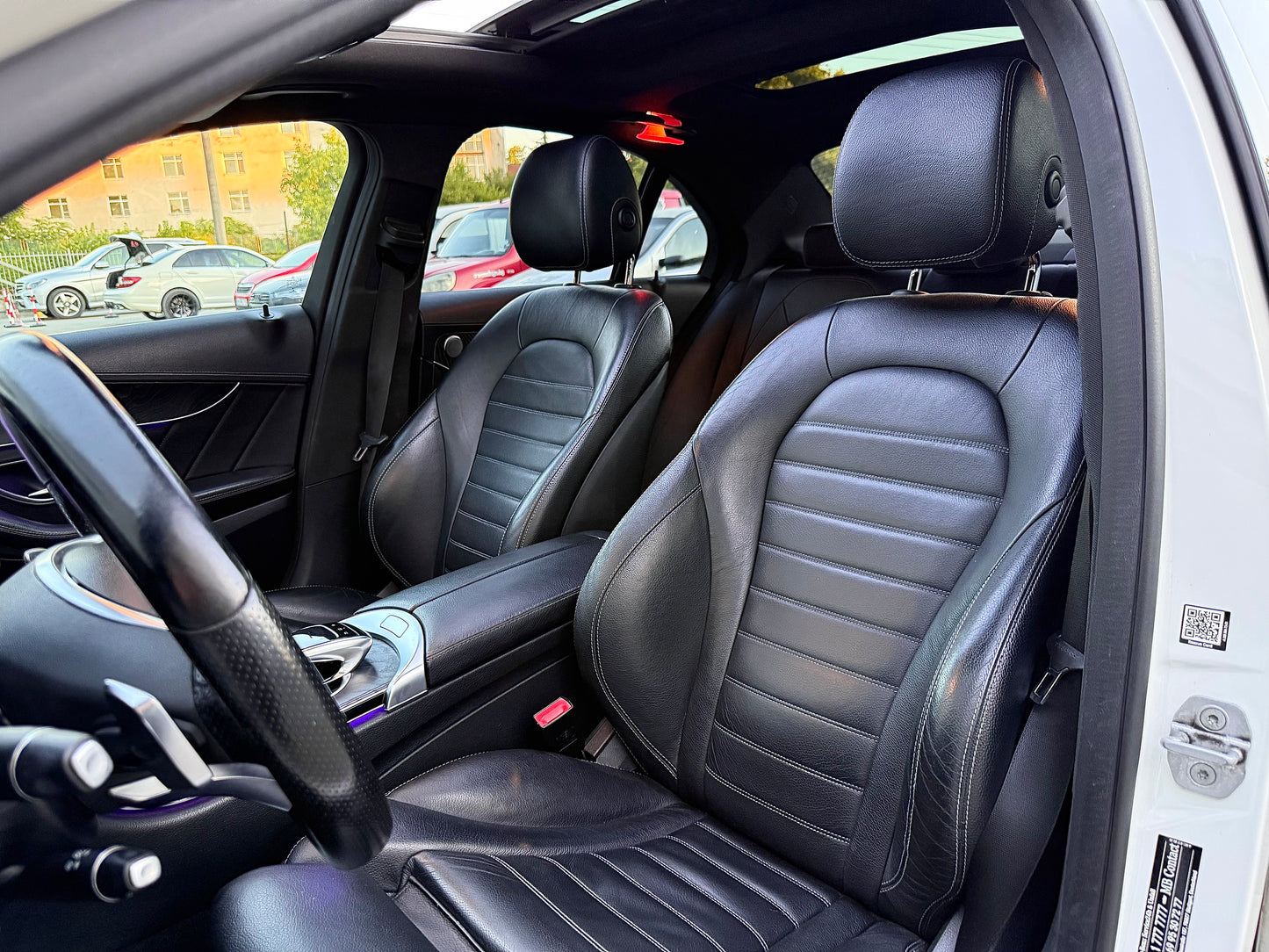 Mercedes-Benz C 220 AMGLINE* DISTR* HEADUP* PANO* FULL* ЛИЗИНГ