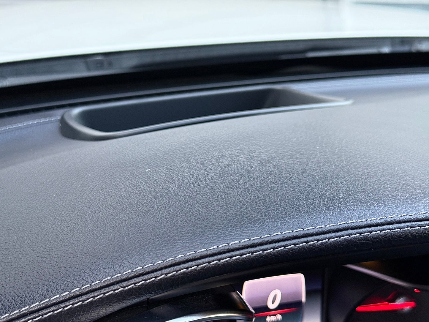 Mercedes-Benz C 220 AMGLINE* DISTR* HEADUP* PANO* FULL* ЛИЗИНГ