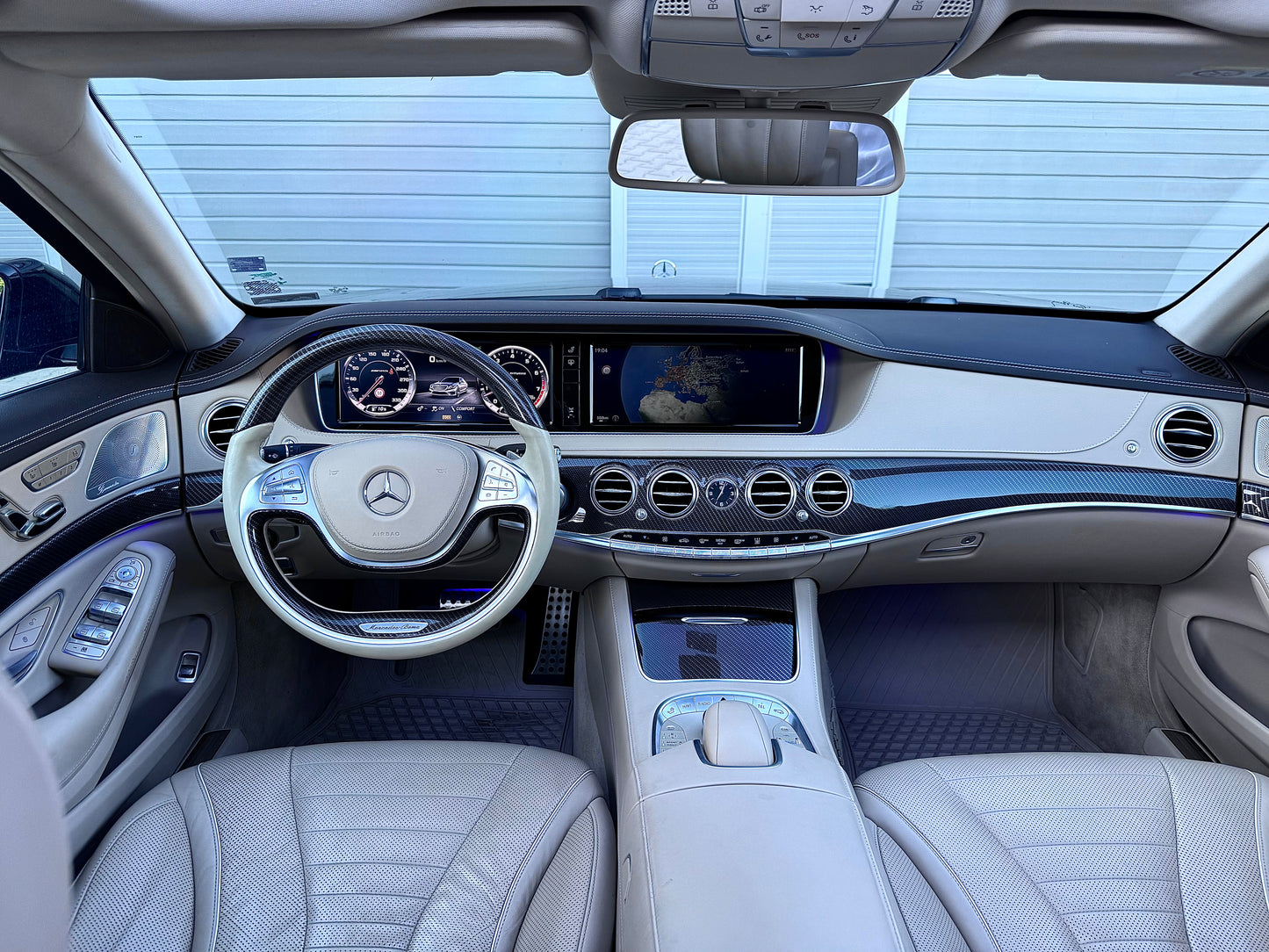Mercedes-Benz S 500 AMG* PANO* DISTRONIC* BURMESTER* TV