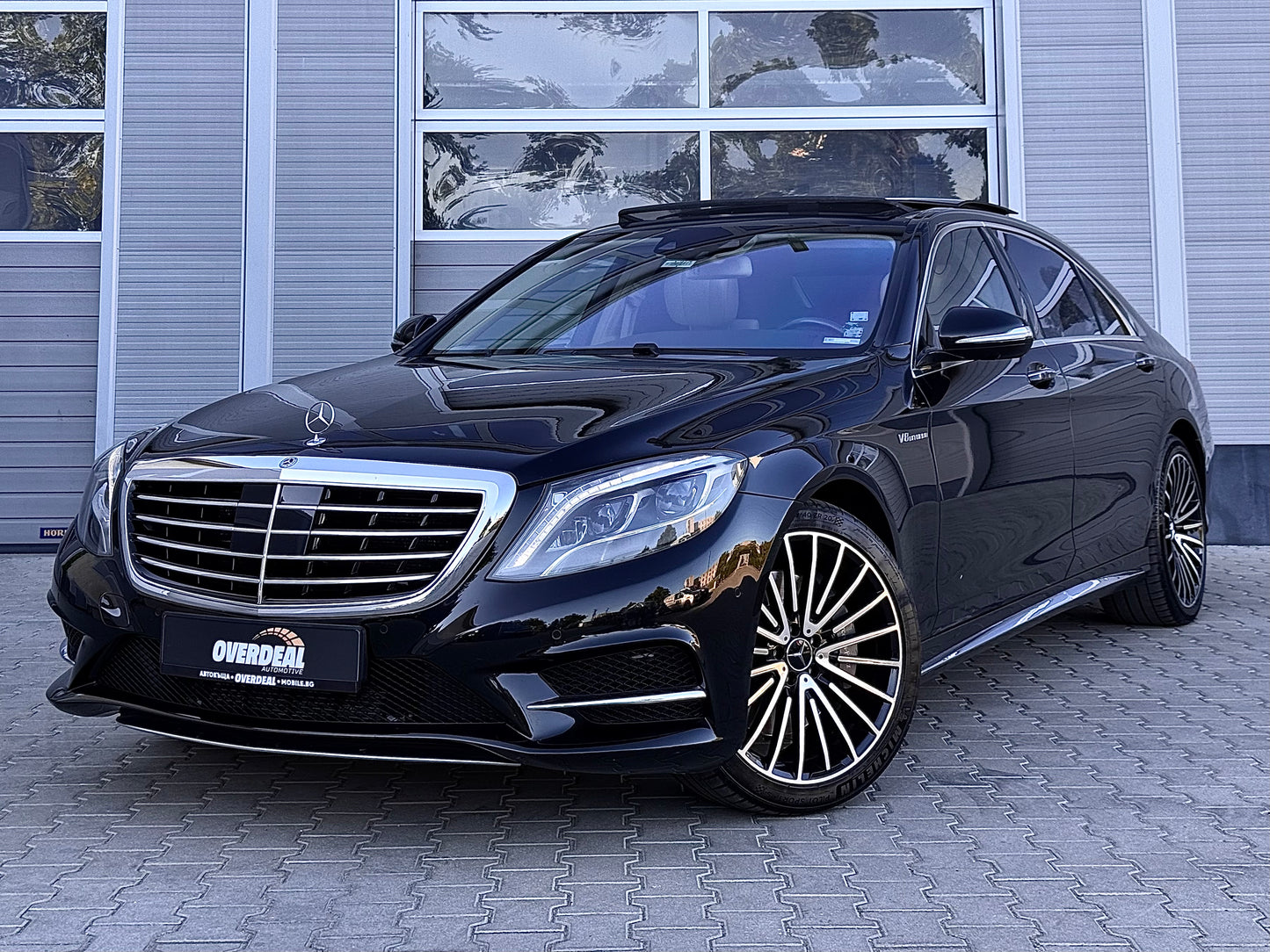 Mercedes-Benz S 500 AMG* PANO* DISTRONIC* BURMESTER* TV
